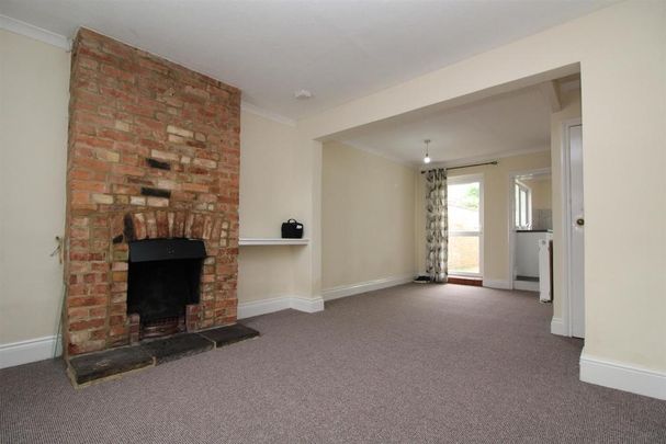 2 bedroom terraced house to rent - Photo 1