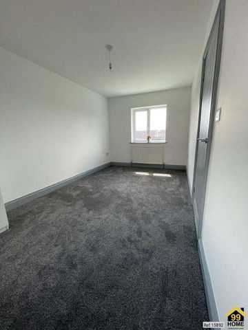 Singleton Avenue, Bolton, Greater Manchester, BL6 - Photo 4