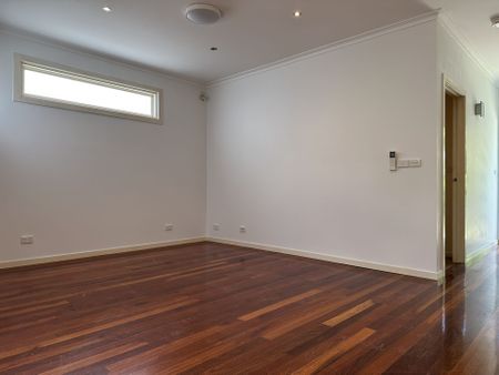 51 Yallourn Street Ardeer VIC - Photo 3