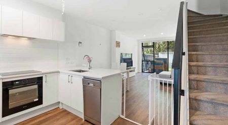 PAPATOETOE, 2 Bedrooms - Photo 4