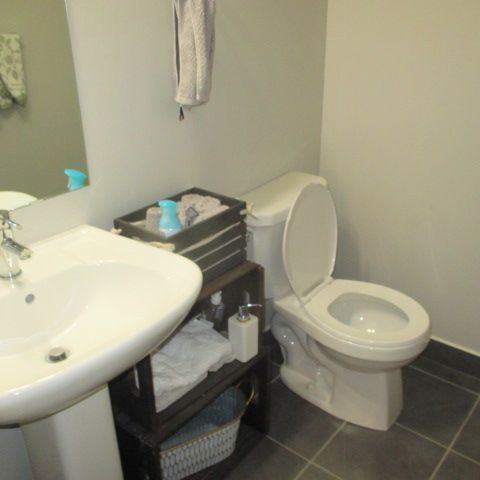 For Lease - 555 William Graham Drive Unit# 438, Aurora, Ontario - Photo 1