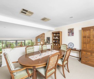 Stunning Garden Home - Photo 4