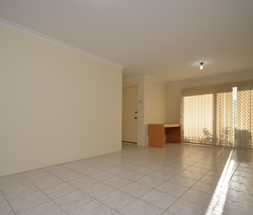 Spacious Aircon Room with New Furniture and Appliances. - Photo 5