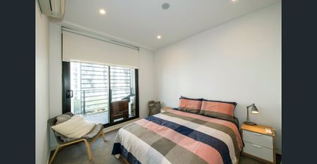 Premium Living - Photo 2