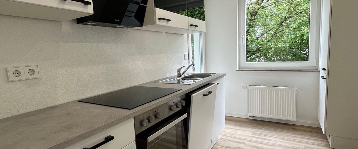 3-Zimmerwohnung mit Wlan, TV, Küche, Dusche/WC, Waschmaschine, Trockner, Balkon und Garage - Photo 1