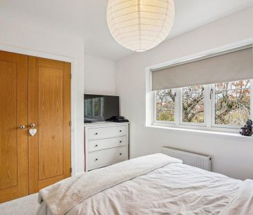 2 bedroom semi-detached house to rent - Photo 4