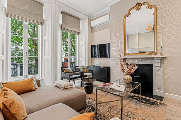 A spacious family home nestled in the heart of Knightsbridge - Photo 1