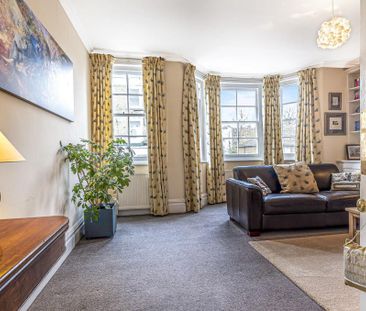 3 bedroom flat to rent - Photo 4