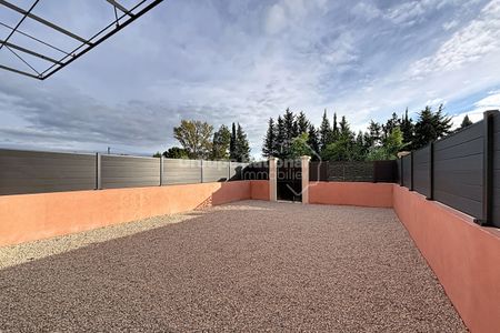 Maison 3 pièces avec cour - Photo 5