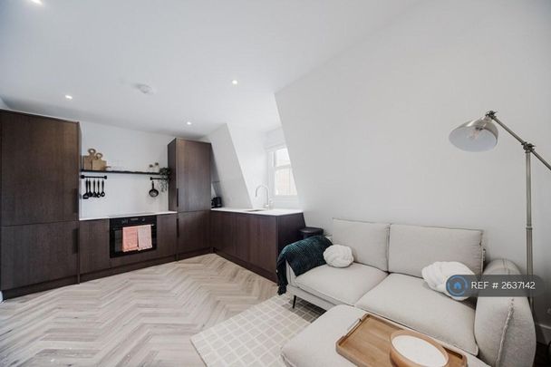 2 bedroom flat to rent - Photo 1