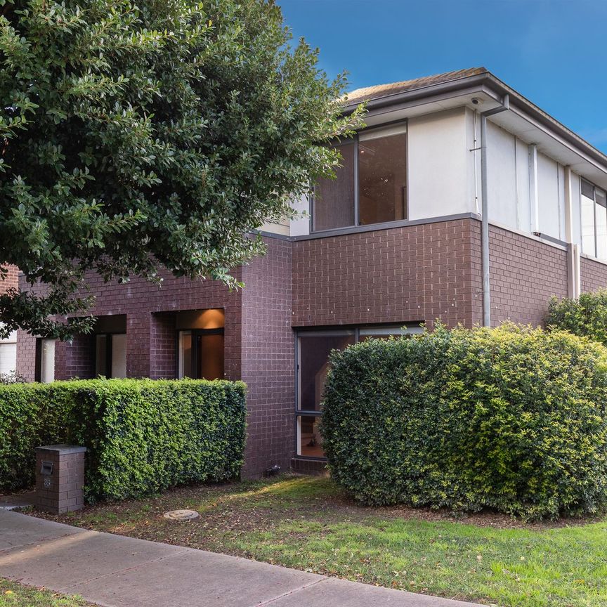 35 Southampton Drive, Mulgrave VIC 3170 - House For Rent | Domain - Photo 1