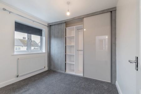 Kings Court, Broughton, CH4 - Photo 4