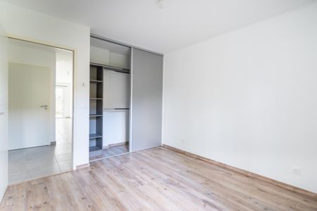 Location Appartement 3 pièces 69m² ANNECY LE VIEUX 74940 - Photo 4