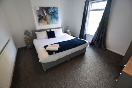 Bain Street Swinton Manchester Greater Manchester - Photo 4