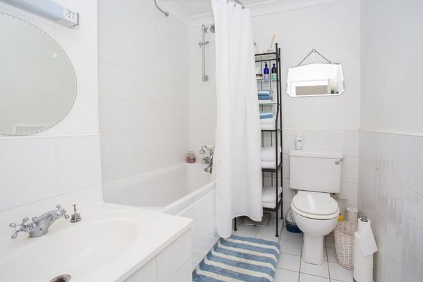 2 bedroom property to rent, Available unfurnished from 15/10/2024 - Photo 1