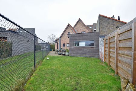 Volledige gerenoveerde woning met zonnig terras en tuin! - Photo 5