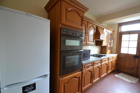 House share to rent - Photo 3