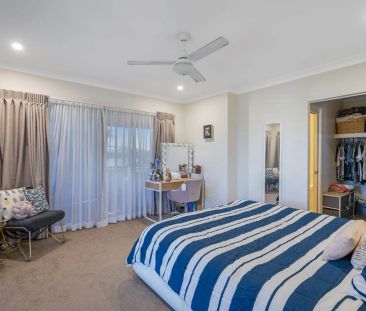 Charming Riverside Home - Photo 3