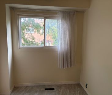 For Lease - 5 Cottonwood Court, Markham, Ontario - Photo 6