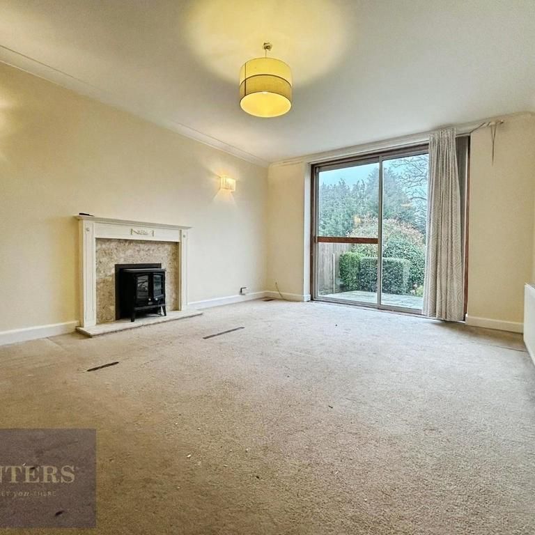 4 bedroom detached house to rent - Photo 1