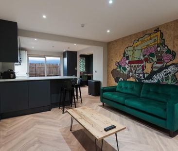 En Suite Room 4 Great Northern Street, Belfast, BT9 7FL - Photo 3