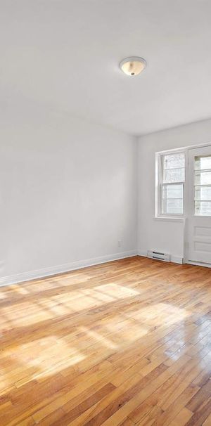 2 CH - 1 SDB - Montréal - $1,615 /mo - Photo 1