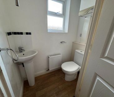2 bedroom semi-detached house to rent - Photo 1