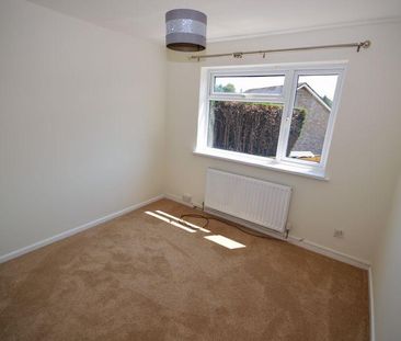 4 bedroom detached house to rent - Photo 4