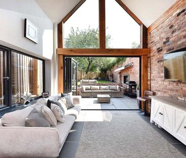 5 bedroom end of terrace house to rent - Photo 1