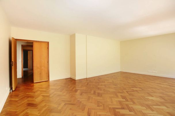 Location appartement, Paris 16ème (75016), 4 pièces, 108.5 m², ref 85092896 - Photo 1