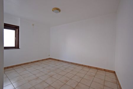 GELIJKVLOERS EENSLAAPKAMER APPARTEMENT - Photo 5