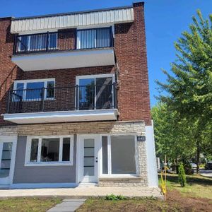 Beau logement 5 1/2 a loué, libre 1er juillet. Montreal (Pointe-Aux-Trembles) - Photo 2