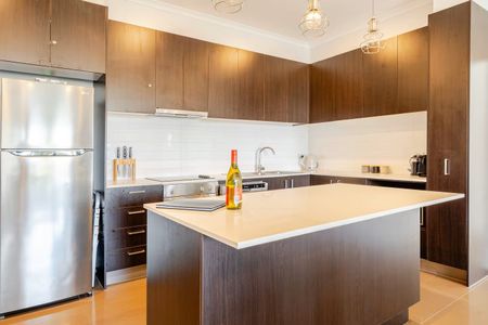 Seconds From the Sand - Photo 4