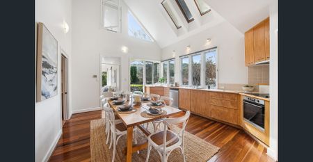 Perfectly Placed, Beautifully Designed and Alive with Character - Photo 5