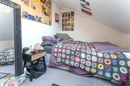 6 bedroom terraced house to rent - Photo 3