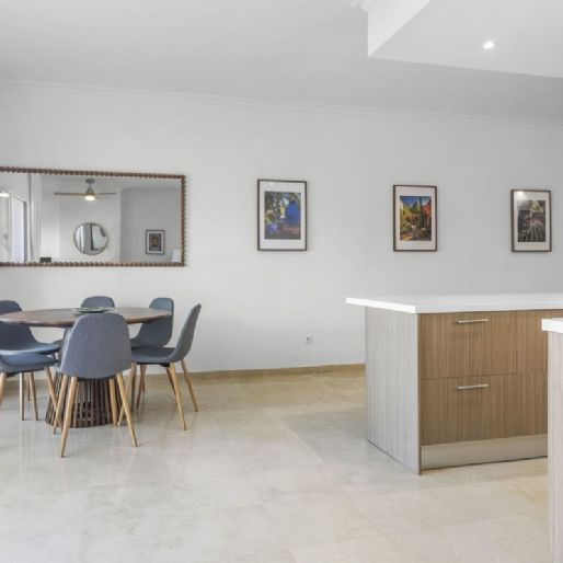 3 Bedroom Apartment For Rent in New Golden Mile, Málaga - Photo 1