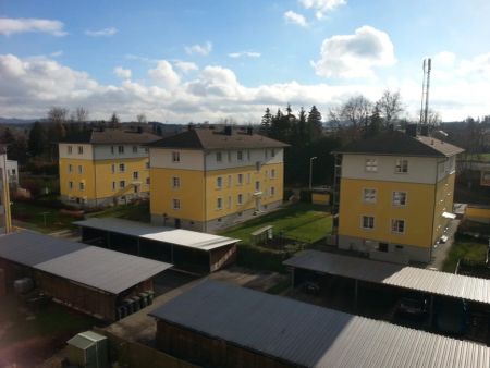 Gut aufgeteilte 4-Zimmer Maisonettewohnung mit 2 Balkonen und kleinem Garten in Ried im Innkreis - Photo 4
