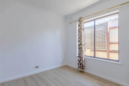 Three Bedrooms with Large Shed - Photo 5