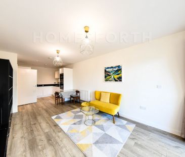 2 Bedroom Flat - Photo 4