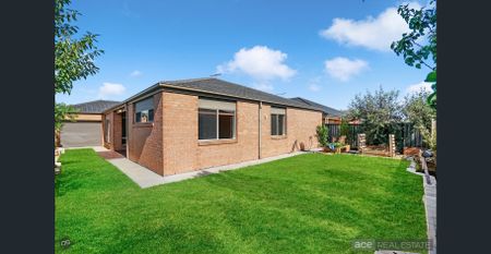 Perfectly Spacious Family Home…!!!! - Photo 3