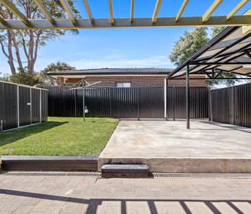 Beautiful Family Home in a Peaceful Leafy Setting - Photo 5