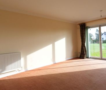 2 bedroom ground floor flat to rent - Photo 1