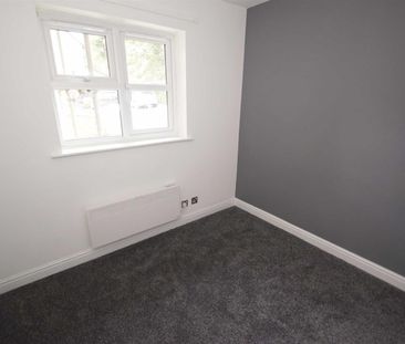 Parkwood Court, Roundhay - Photo 2