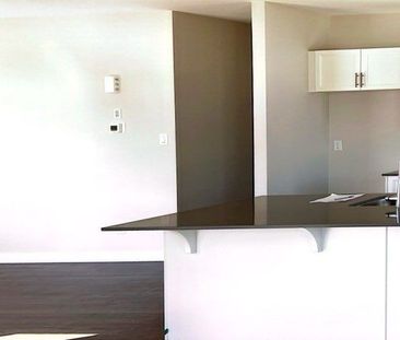 For Lease - 207 Conservancy Drive, Barrhaven, Ontario - Photo 3