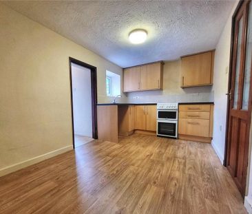 2 bedroom terraced house to rent - Photo 4