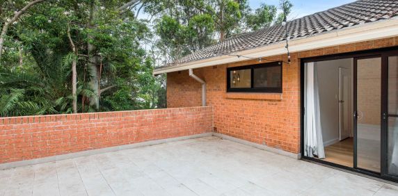 Family-sized living in a tightly held village-side setting - Photo 2