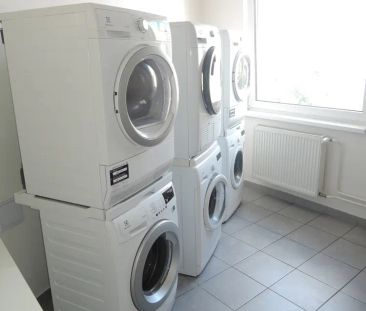 Pronájem bytu 1+kk v Praze 10, ul. Hornoměcholupská - Photo 2