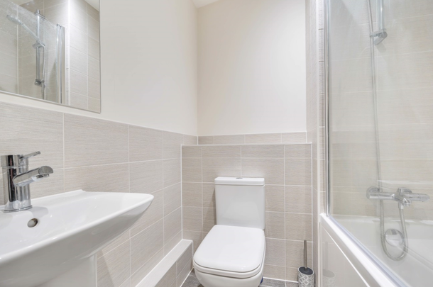 The Feathers Apartments, Feathers Yard, RG21 - Photo 1