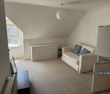 Studio to rent - Photo 6