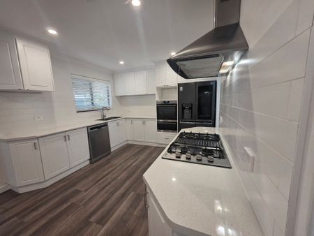 Celebrate the Season in Style: Family Home with Granny Flat & Pool - Photo 4